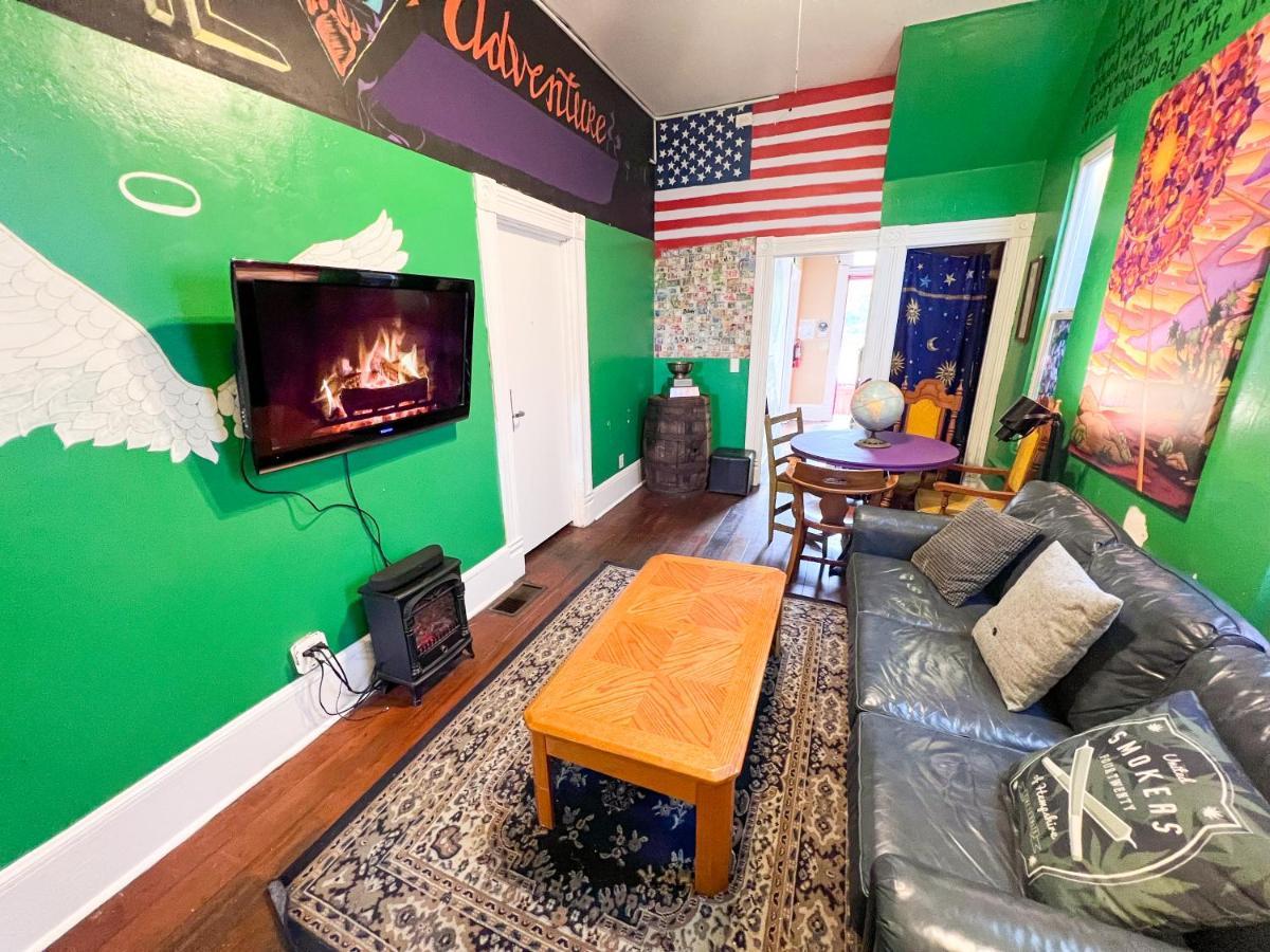 Ith Adventure Hostel San Diego (Adults Only) Buitenkant foto